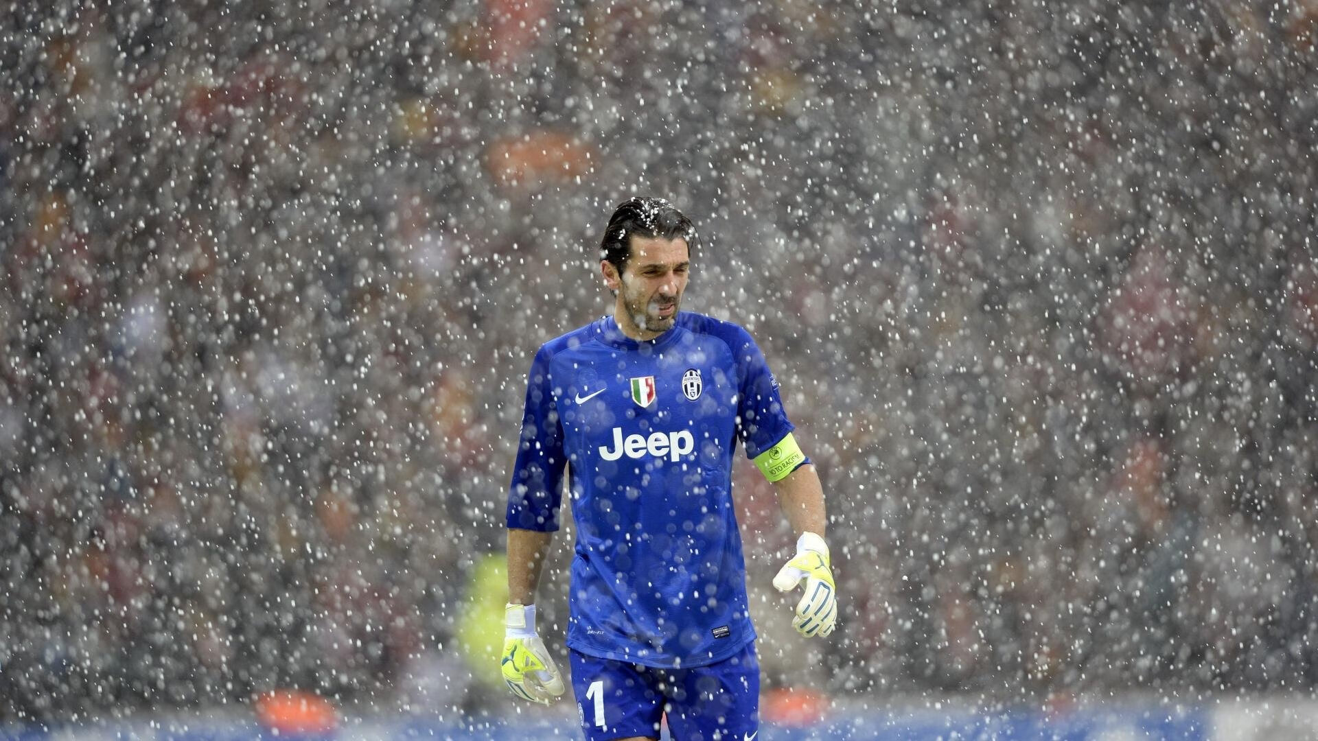 《堡垒之夜》未来城市创意秀:玩家作品火花四溅,引领未来游戏潮流